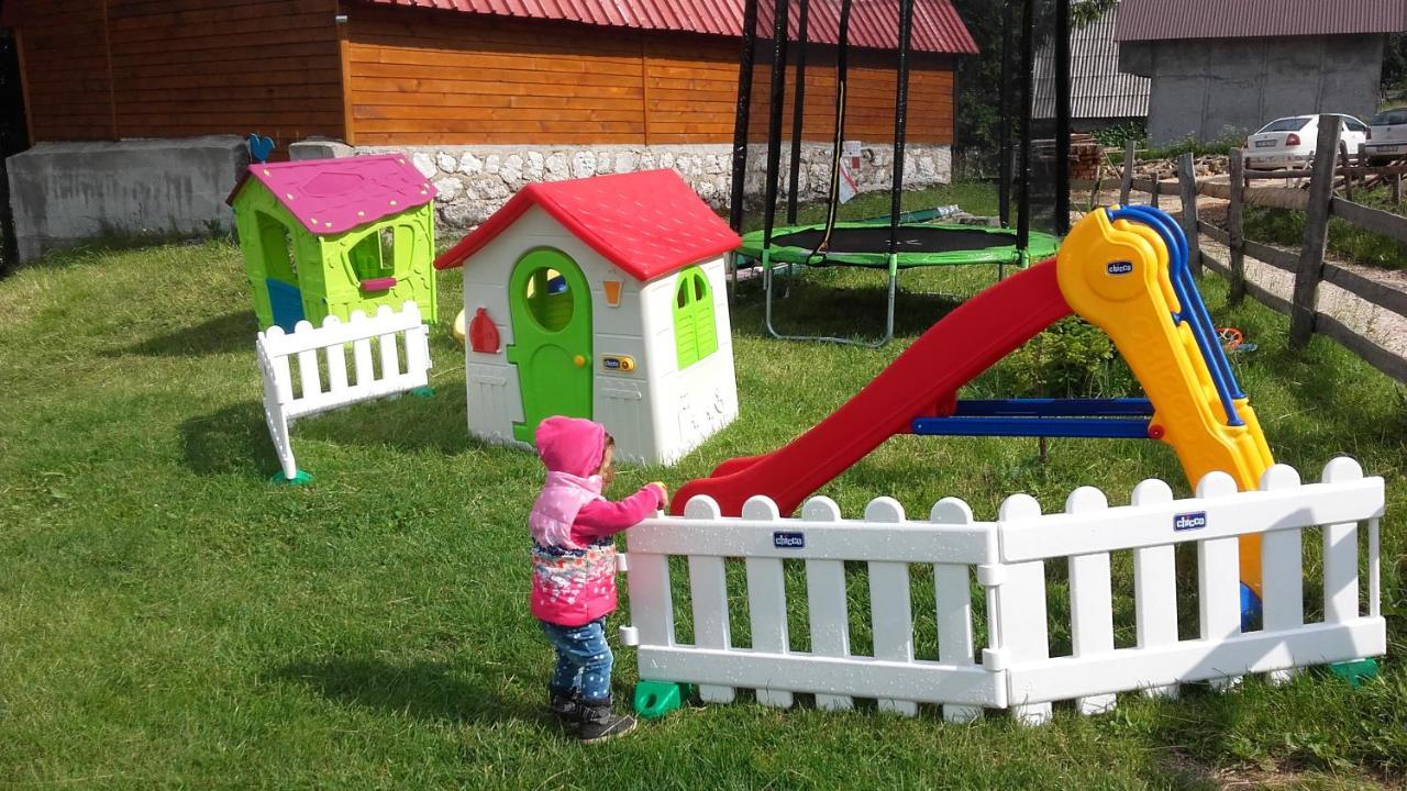 Family Farm Apartments Zabljak  Exterior photo